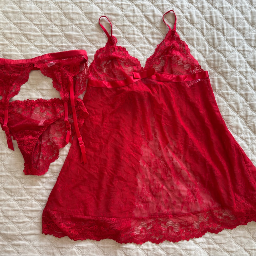 Elegant Red Lace Lingerie Set